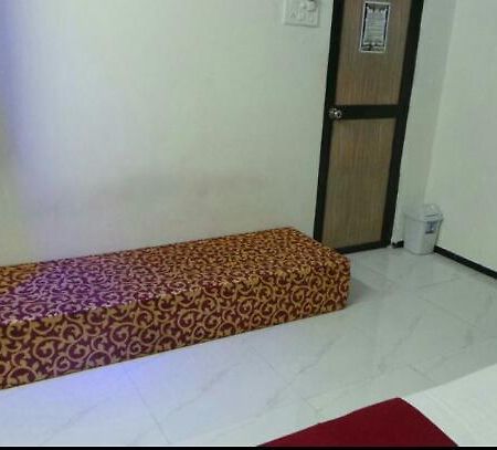 New Metro Guest House 뭄바이 외부 사진