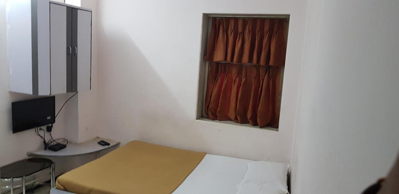 New Metro Guest House 뭄바이 외부 사진